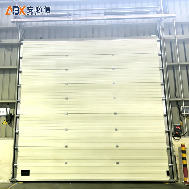 日喀则紫金乡钢质提升门